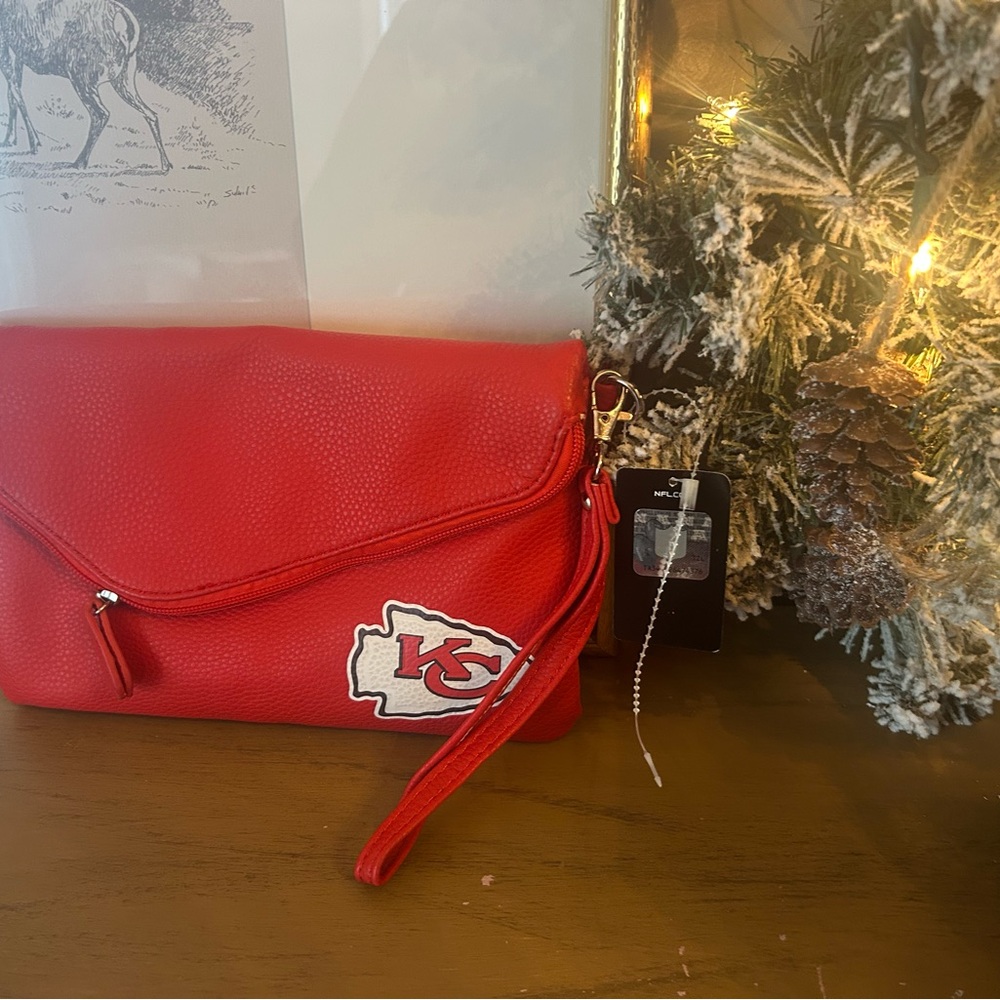 Kansas City Red Clutch/Crossbody Bag from Fanatics NWT
